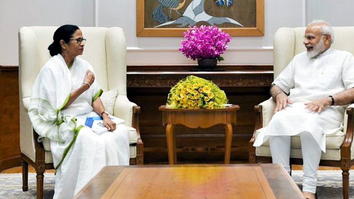 पीएम मोदी- ममता बनर्जी (फोटो- ANI)