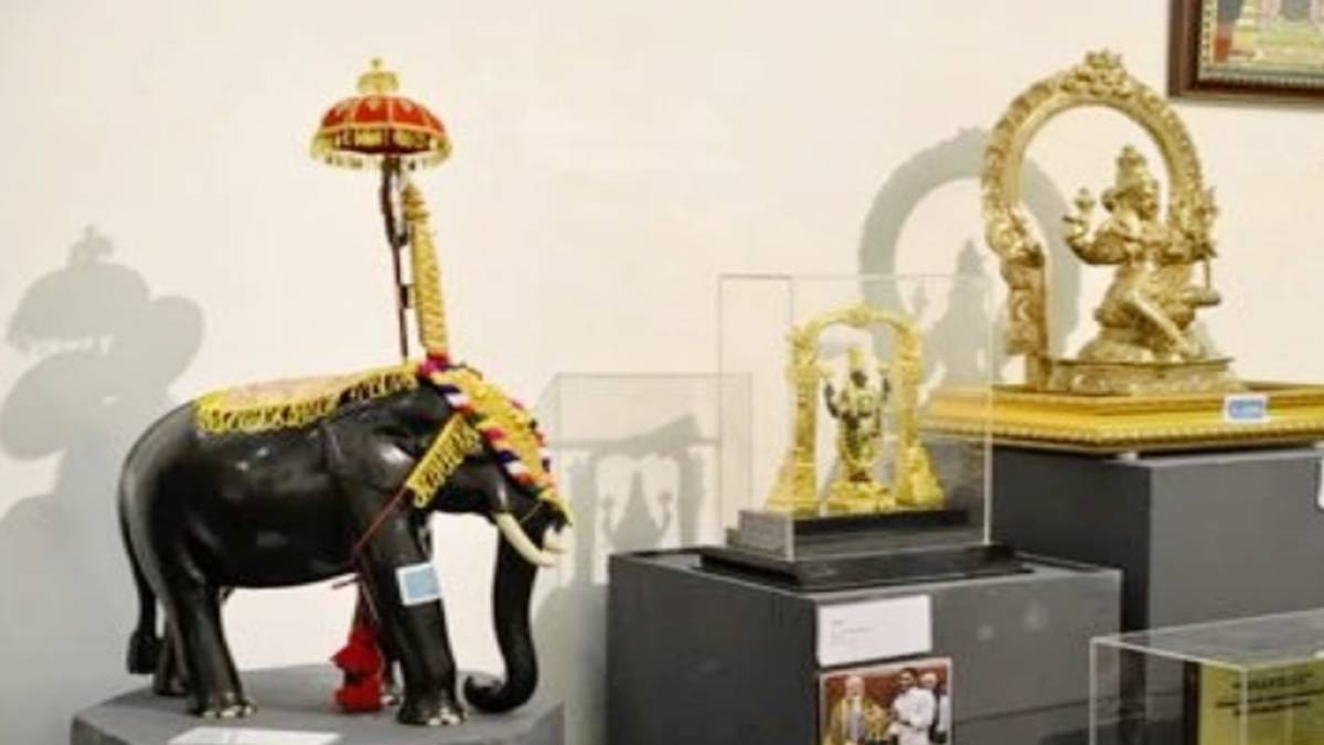 पीएम मोदी को मिले उपहारों की एक तस्वीर