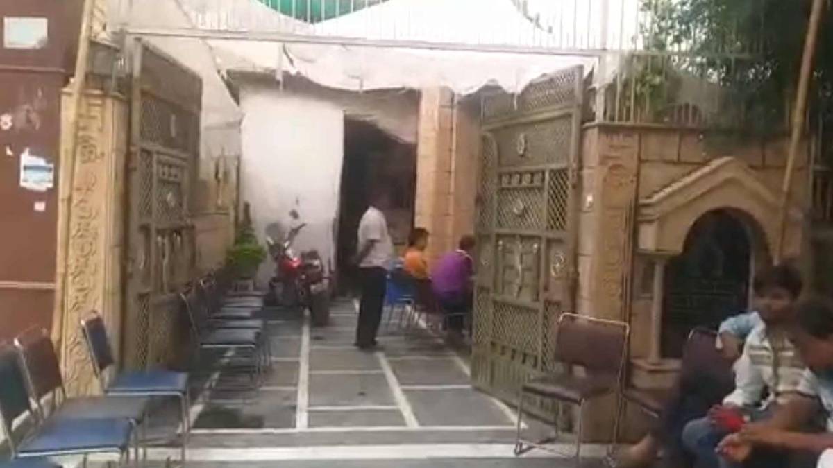 दिल्ली में व्यापारी को गोली मारी (फोटो वीडियो ग्रैब)