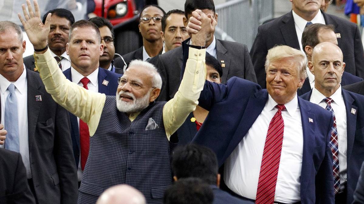 हाउडी मोदी में मोदी और ट्रंप