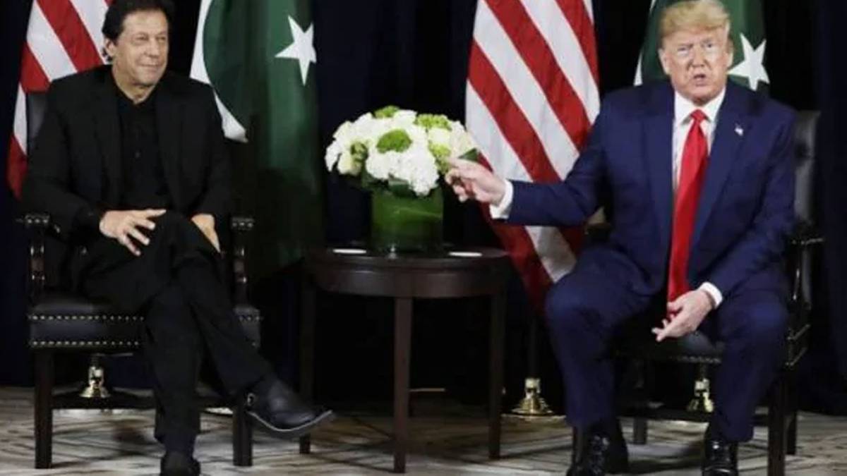 न्यूयॉर्क में डोनाल्ड ट्रंप और इमरान खान (फोटो: AP)