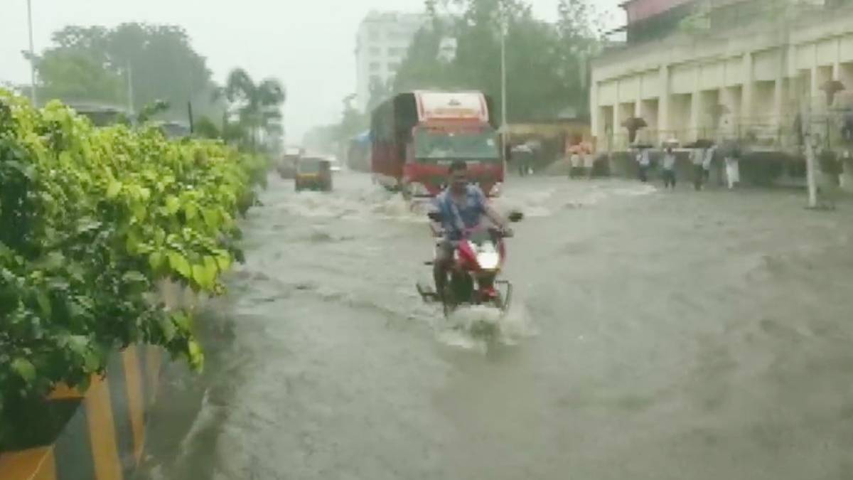 9 बज गए (फोटो ANI)