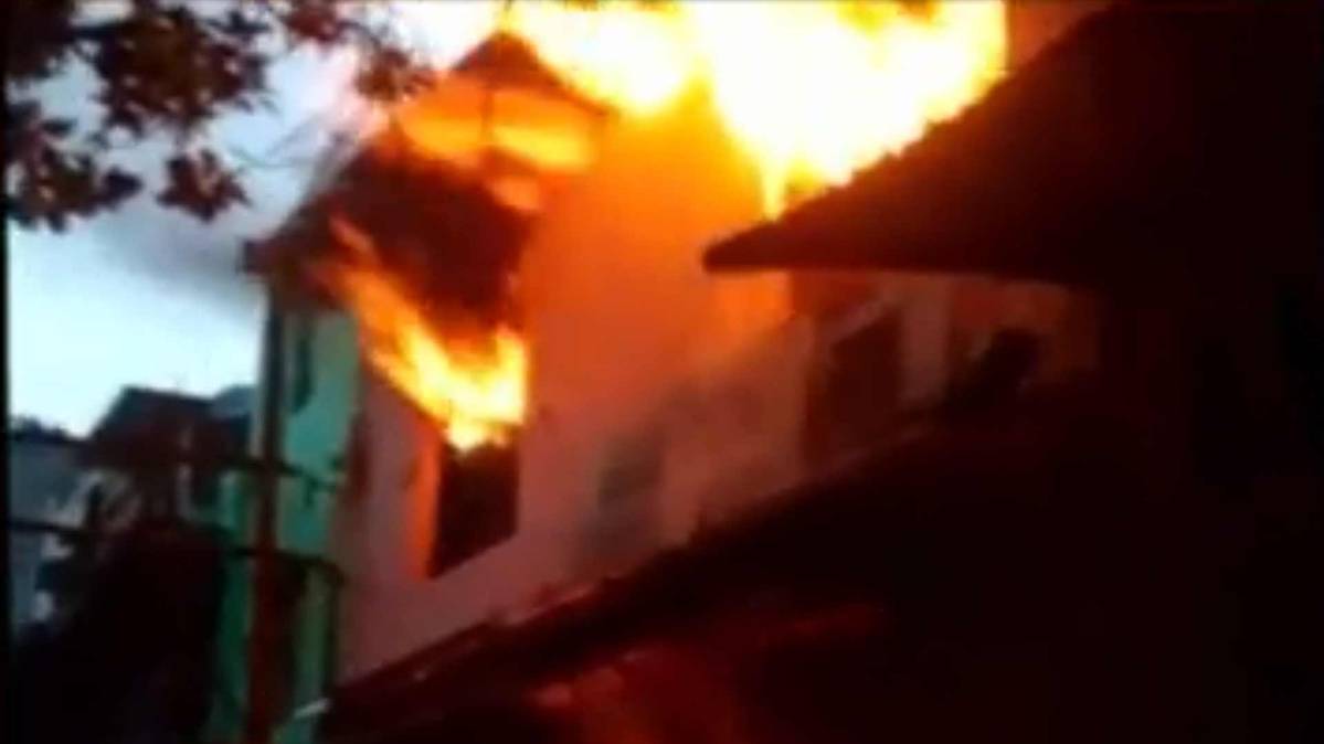 A massive fire has broken out in Old Delhi's Daryaganj (India Today image)