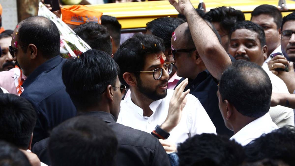आदित्य ठाकरे के नामांकन पर शिवसेना में उत्साह