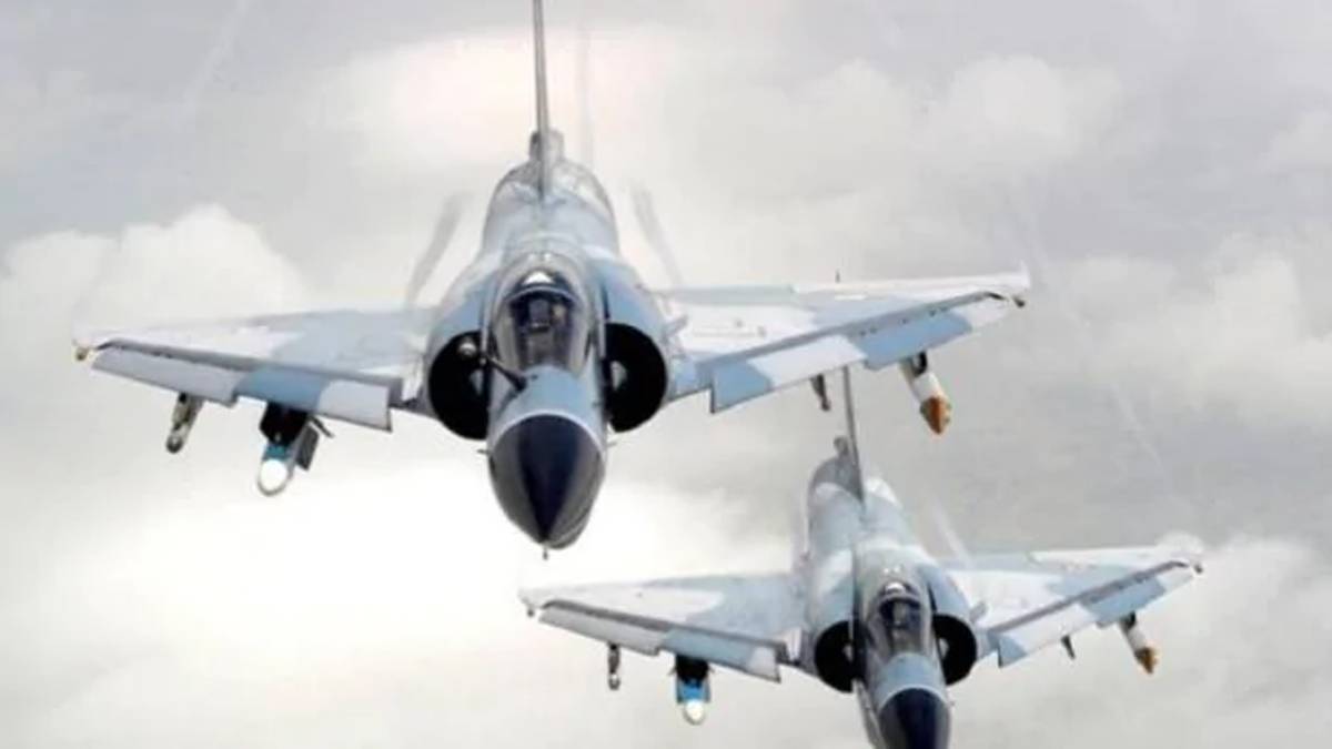 भारतीय वायुसेना का मिराज फाइटर जेट विमान (फाइल-PTI)