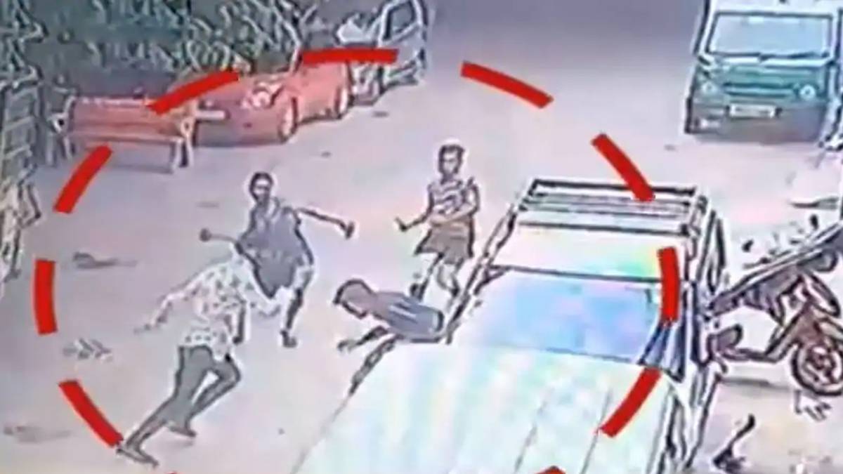 सीसीटीवी में कैद हुई वारदात