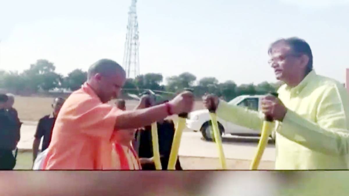 योगी आदित्यनाथ ने Gym में की कसरत