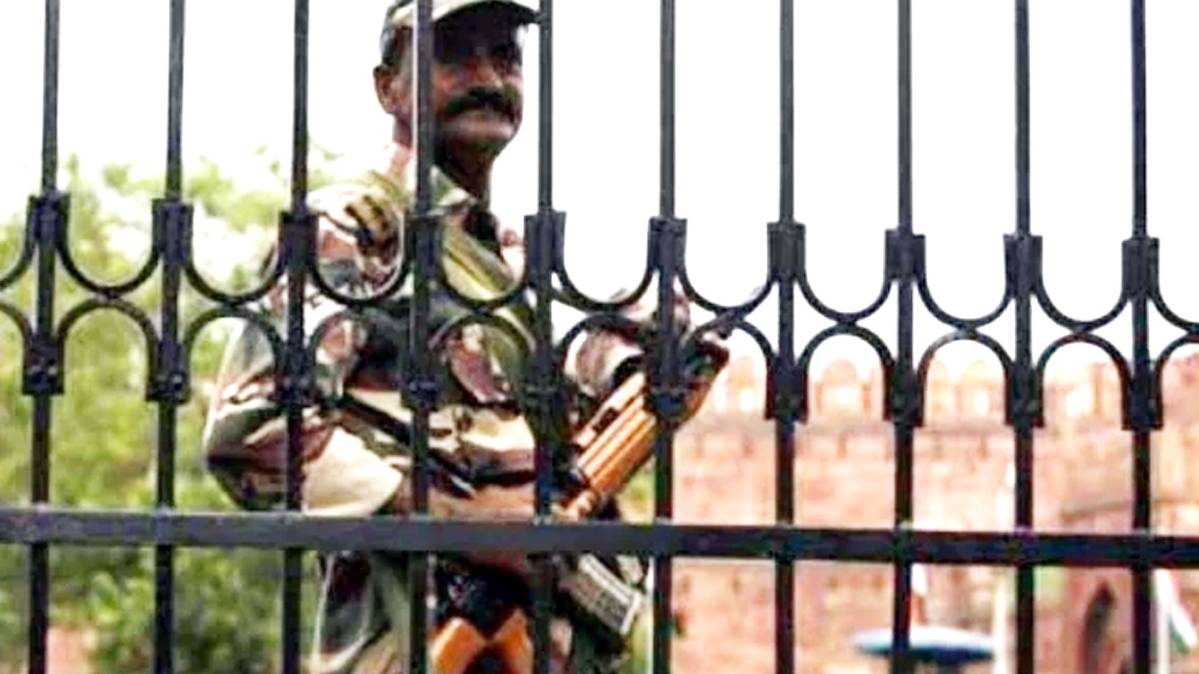 दिल्ली में आतंकी