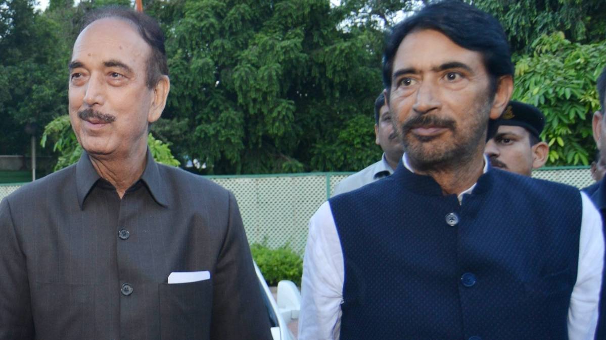 गुलाम नबी आजाद और जीए मीर(फाइल फोटो-IANS)