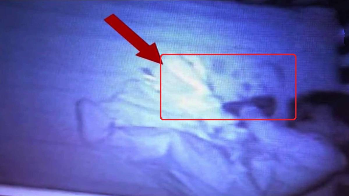 मासूम के साथ भूत