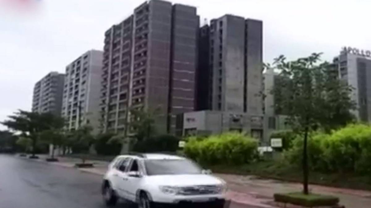 रिज़ार्ट में छुट्टियां मनाने आया परिवार