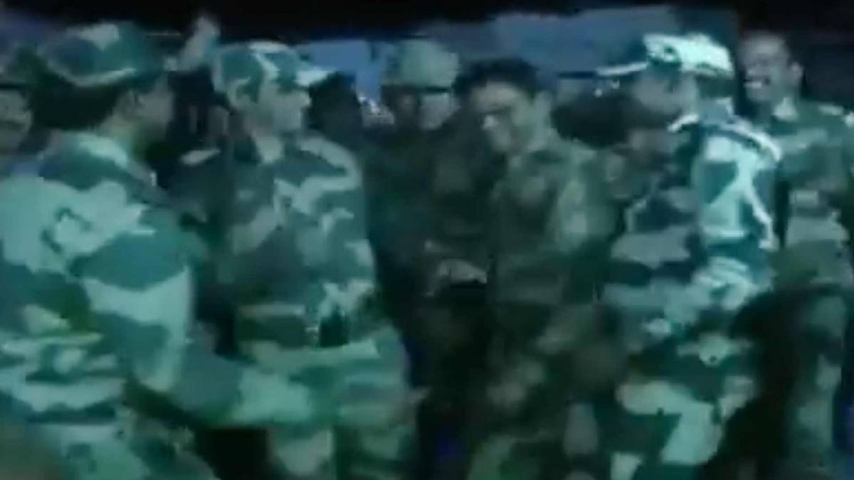 बॉर्डर पर जवानों की दिवाली