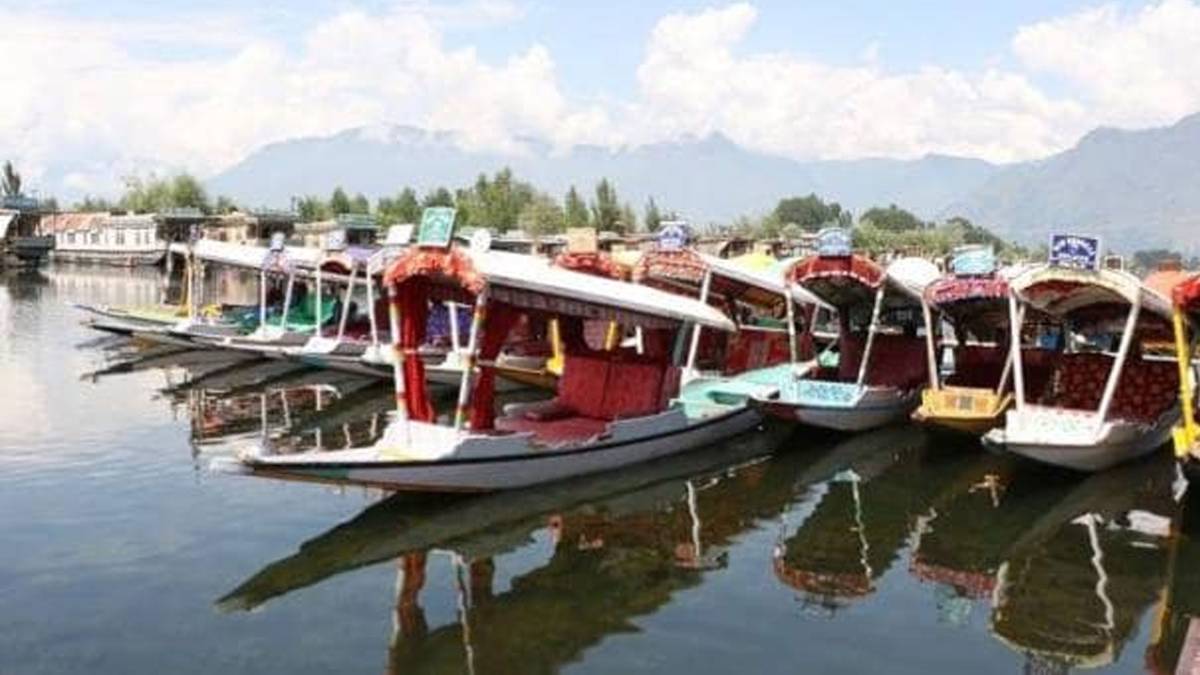 कैसे देखते हैं जम्मू-कश्मीर के लोग अपने भविष्य को