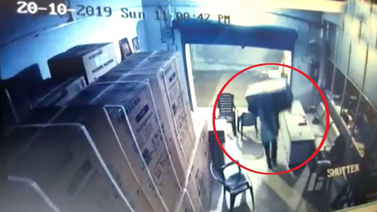 सैमसंग गोदाम से 50 लाख के LED टीवी की चोरी