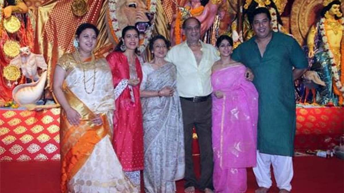 काजोल ने परिवार संग किया षष्ठी पूजन