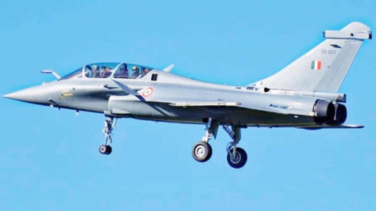 Rafale is a French-designed twin-engine, delta wing, omnirole fighter aircraft. (Photo: Cedric Guere)