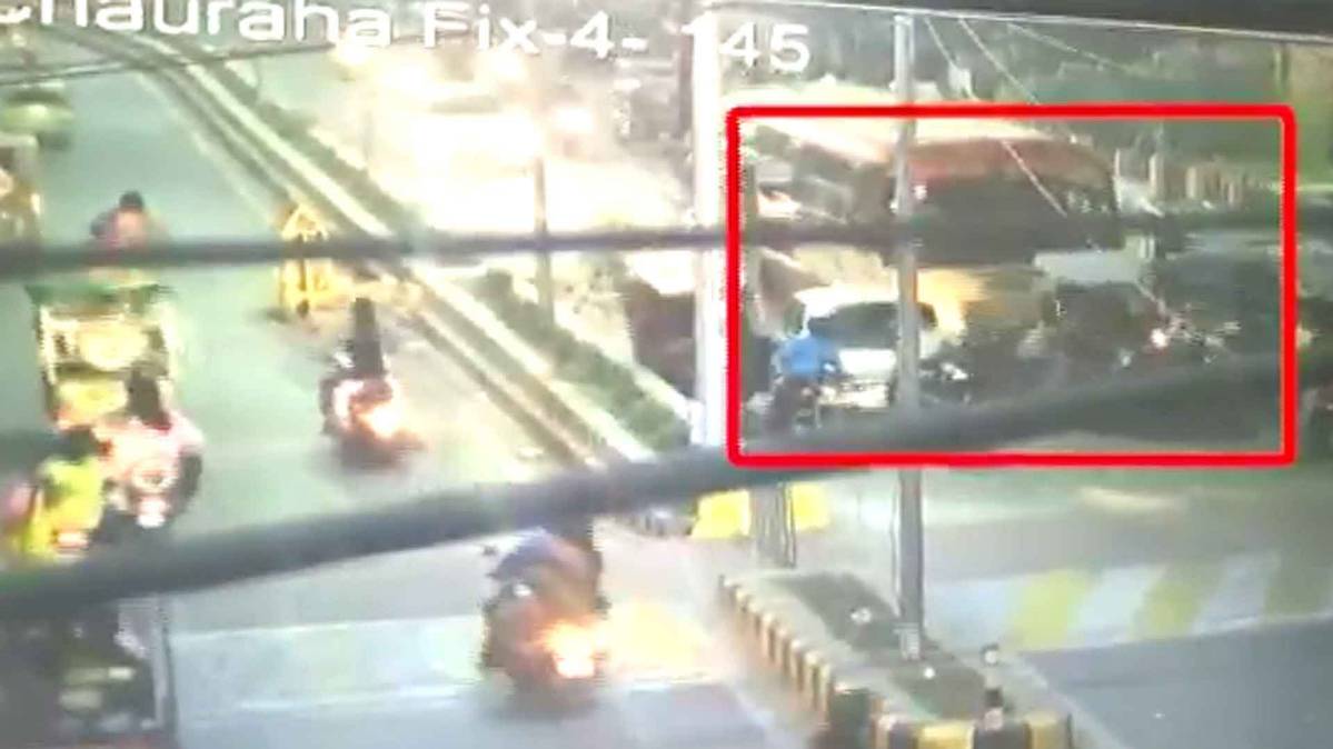 बस ने लोगों को कुचला