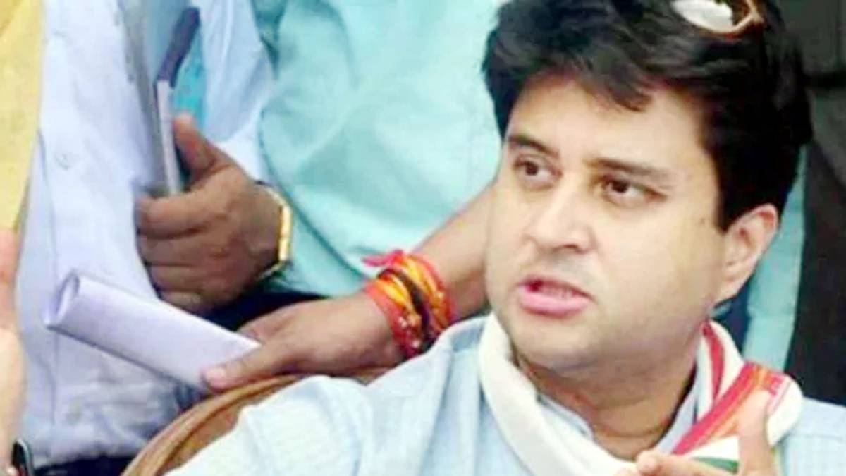 संजय निरुपम (PTI)