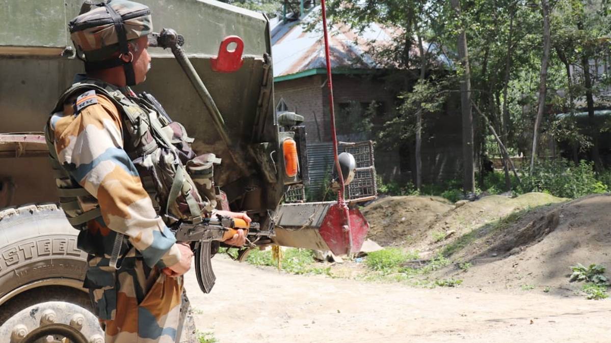 कश्‍मीर में तैनात जवान (फाइल फोटो: Mohd Iqbal)