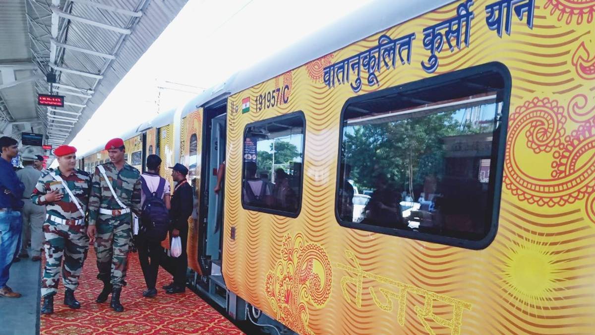 आधुनिक सुविधाओं से लैस तेजस