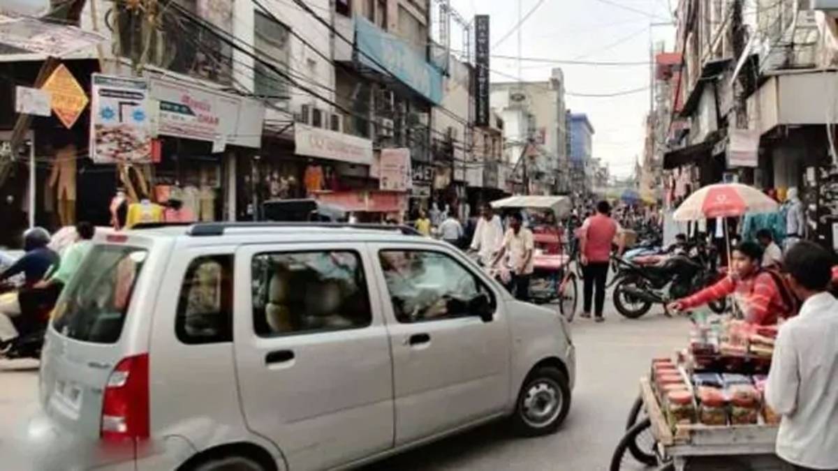 कारोबारियों ने किया हंगामा