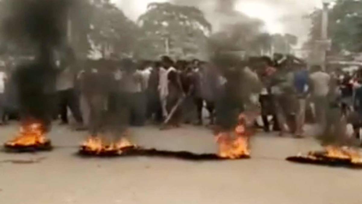 छठ पूजा के दौरान हंगामा (टीवी ग्रैब)