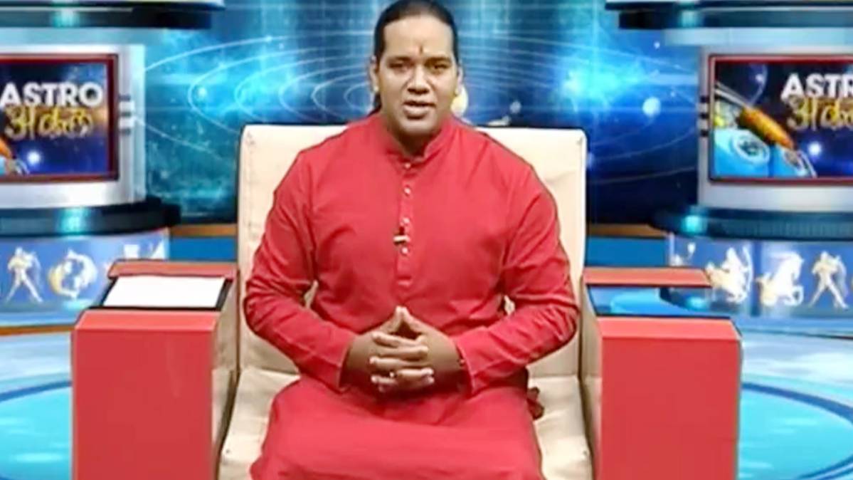 एस्ट्रो अंकल शिरोमणि सचिन के साथ