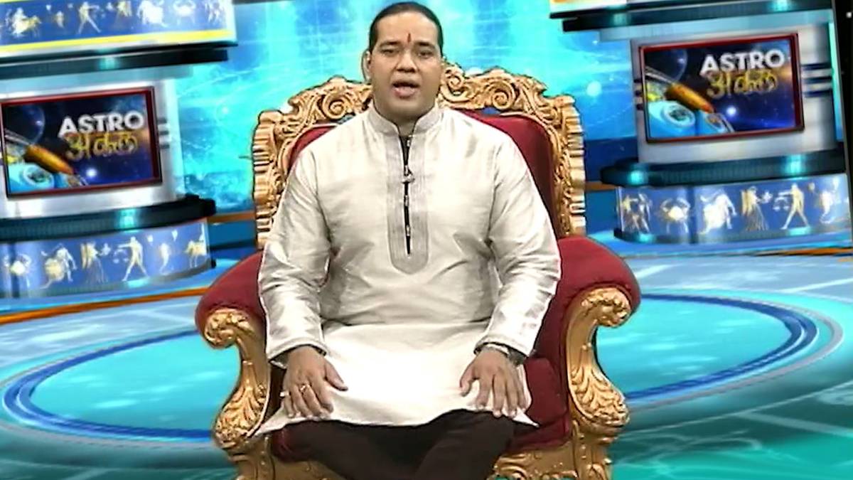 एस्ट्रो अंकल शिरोमणि सचिन के साथ