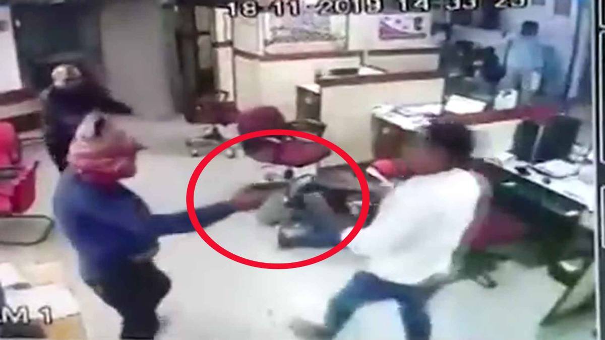 बैंक में लूट की वारदात