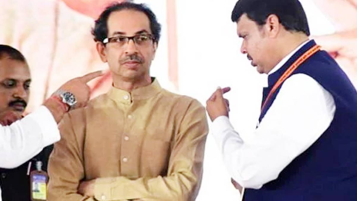 महाराष्ट्र के सीएम देवेंद्र फडणवीस और उद्धव ठाकरे
