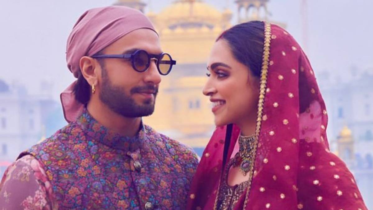 ट्रेडिशनल लुक में दीपिका-रणवीर