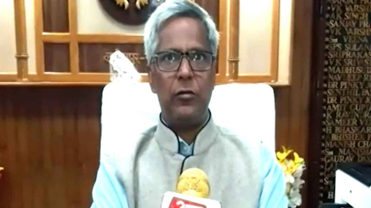 डीएम शैलेंद्र कुमार सिंह