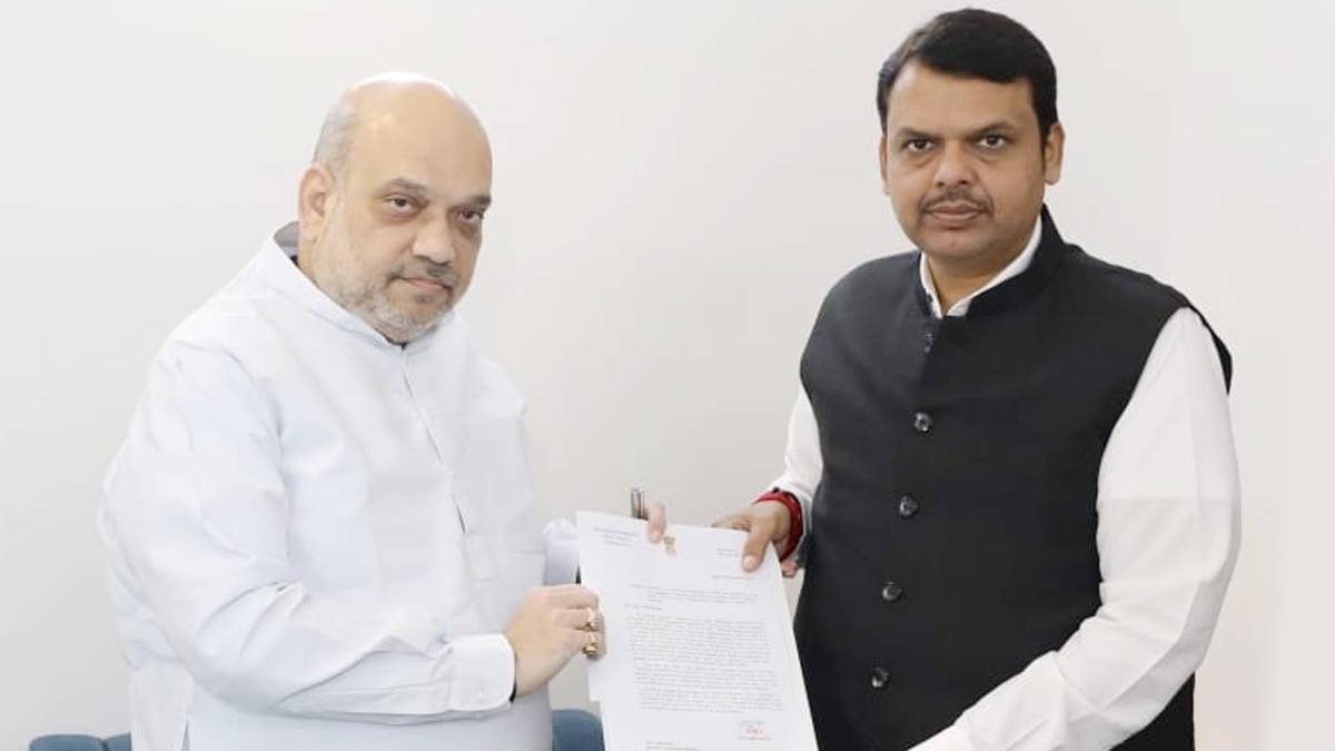 महाराष्ट्र में सरकार बनाने कवायद तेज (फोटो-@Dev_Fadnavis)