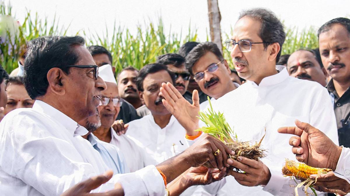 उद्धव ठाकरे किसान के साथ