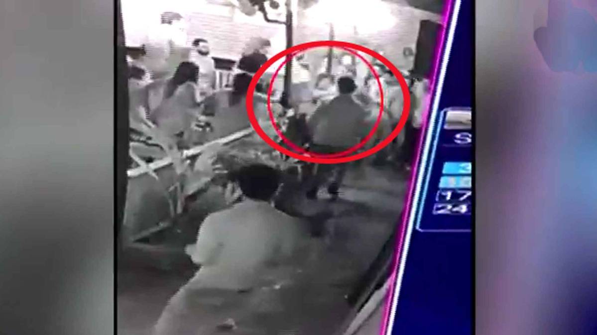 महिला के सिर पर फोड़ी शराब की बोतल