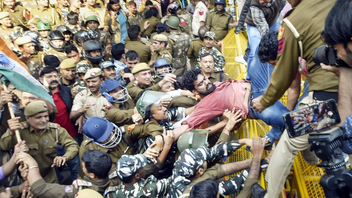 JNU छात्रों का प्रदर्शन (ANI)