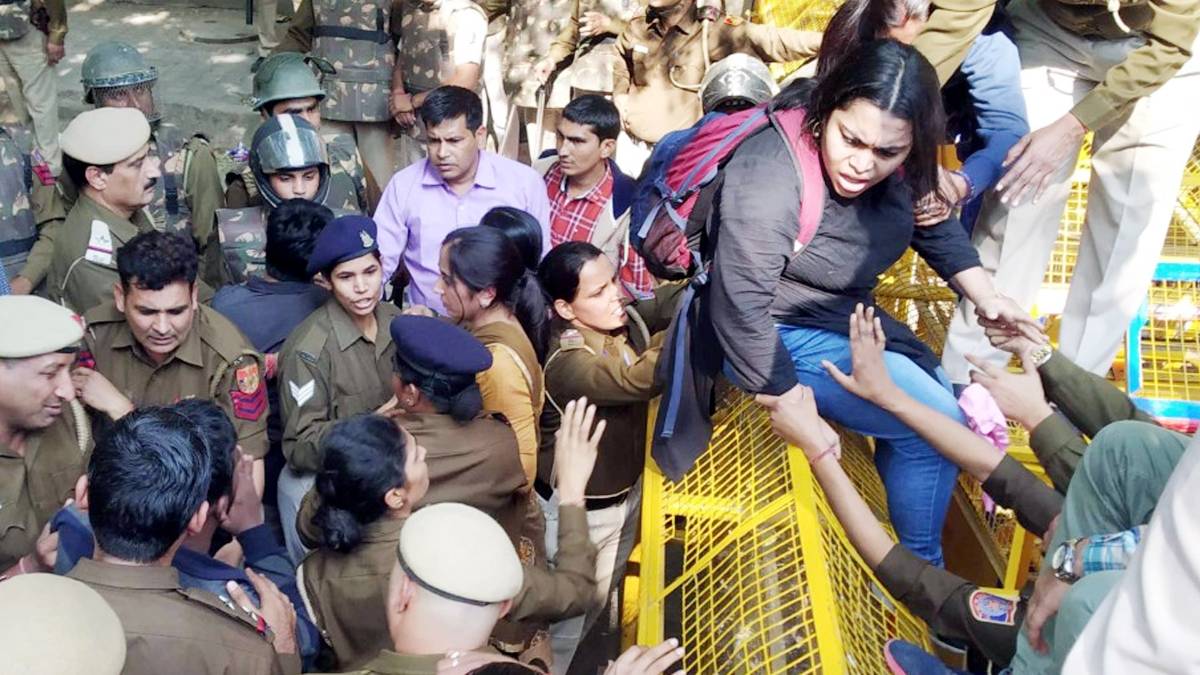 JNU छात्रों का प्रदर्शन (ANI)