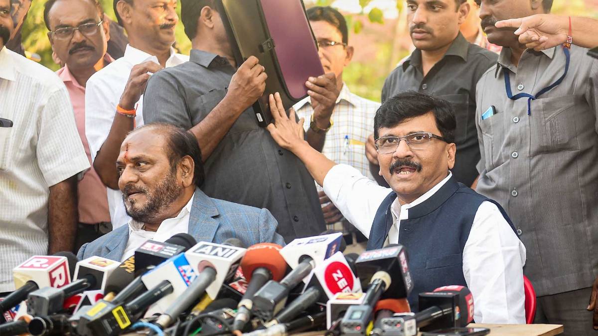 संजय राउत (फोटो-PTI)