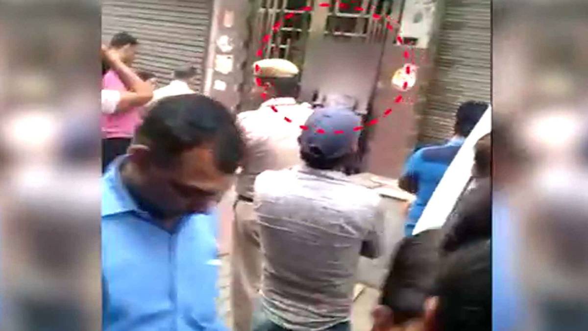 बुजुर्ग शख्स ने की खुदकुशी