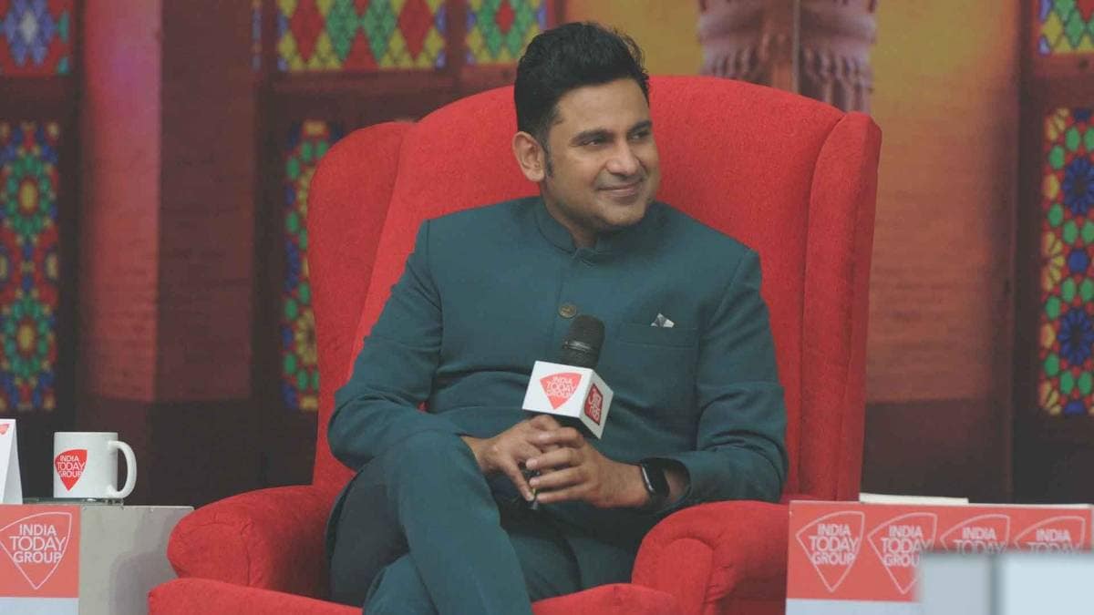 गीतकार, लेखक और कवि मनोज मुंतशिर