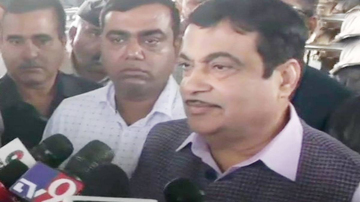 नितिन गडकरी (फाइल फोटो)
