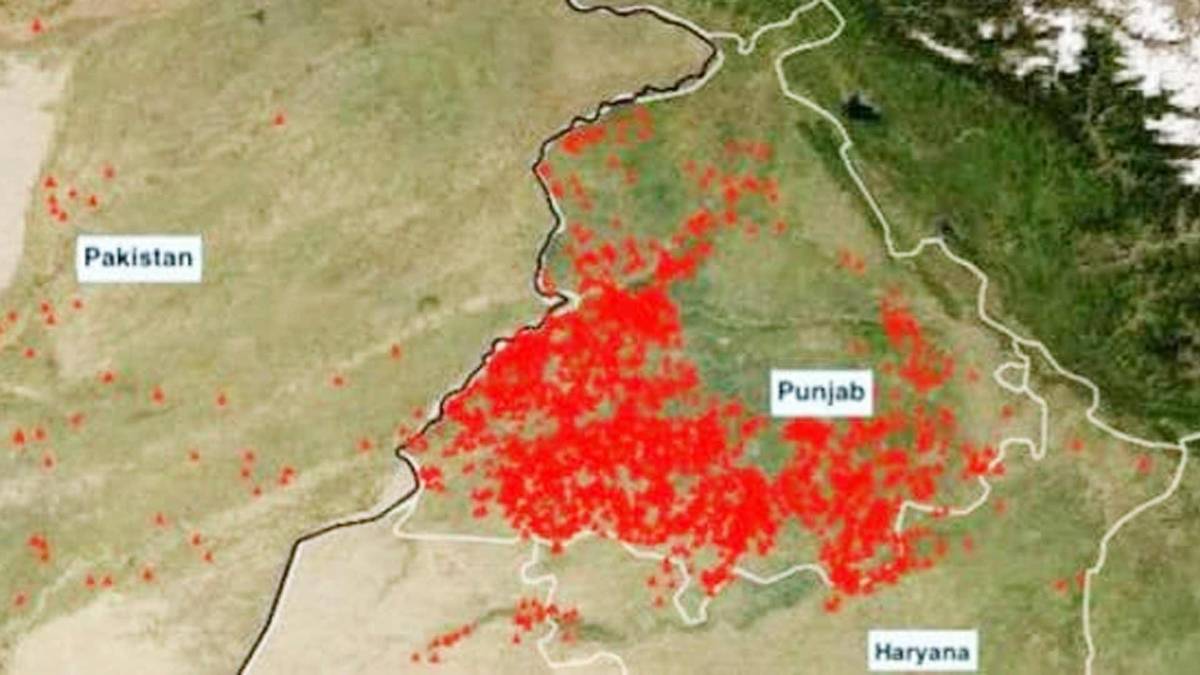 दिल्ली-एनसीआर में 2900 जगहों पर कूड़े के ढेर में आग (Photo- NASA )