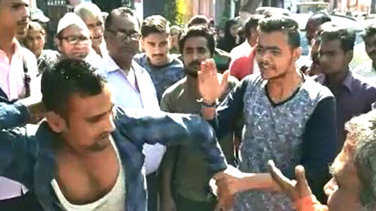 जेब कतरे की पिटाई