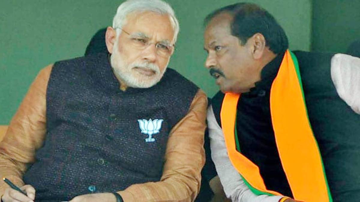 झारखंड के मुख्यमंत्री रघुवर दास के साथ पीएम मोदी (फाइल फोटो)