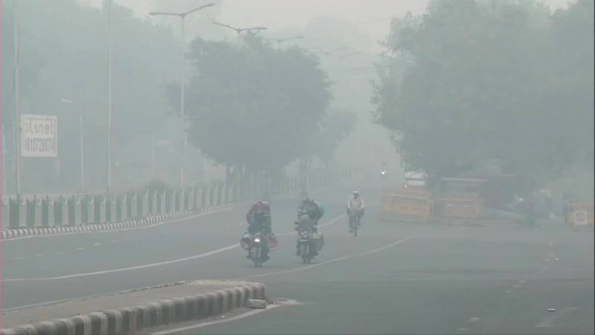 दिल्ली में खतरनाक स्तर पर प्रदूषण