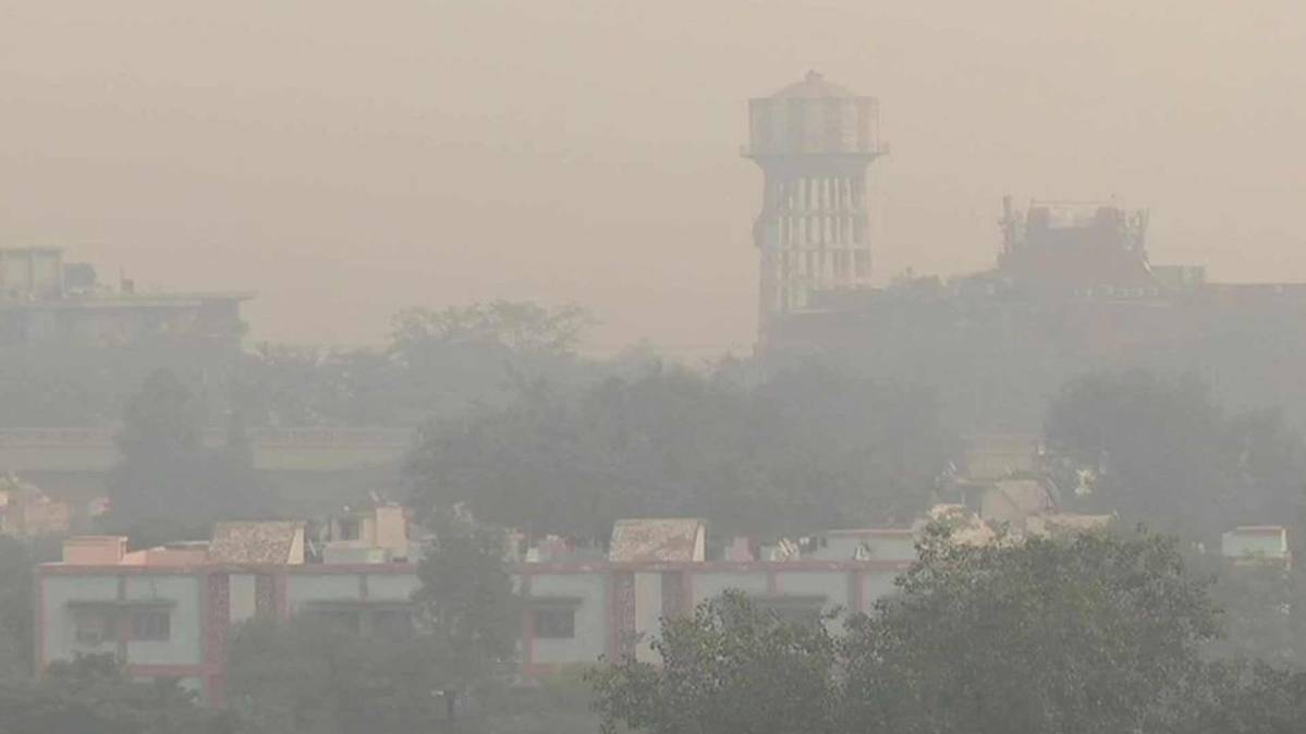 दिल्ली में प्रदूषण का कहर (IMAGE ANI)