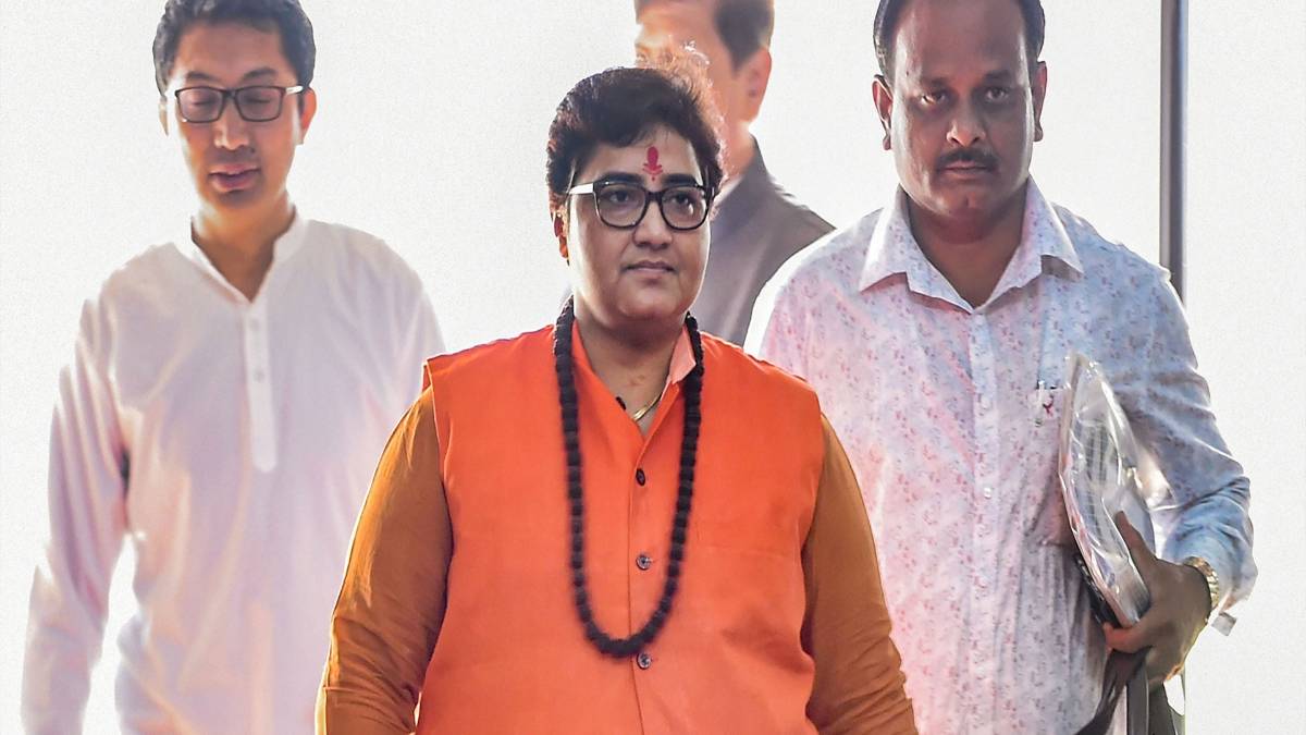 प्रज्ञा ठाकुर ने दिया आपत्तिजनक बयान (फोटो-PTI)