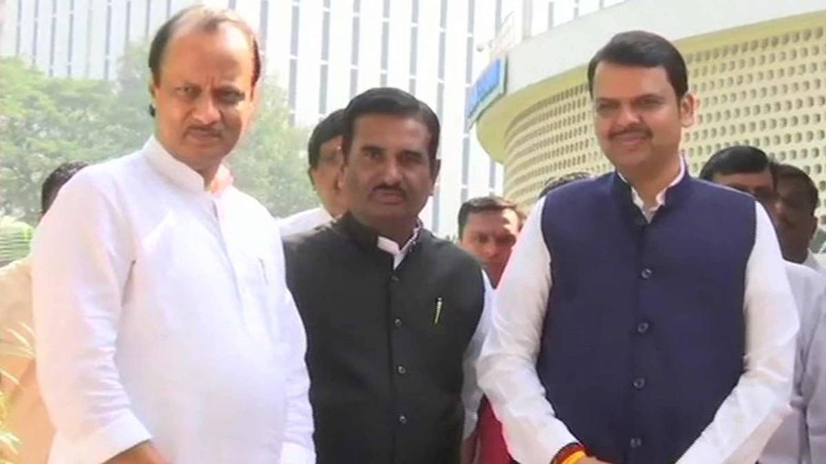 देवेंद्र फडणवीस और अजित पवार (फोटो एएनआई)