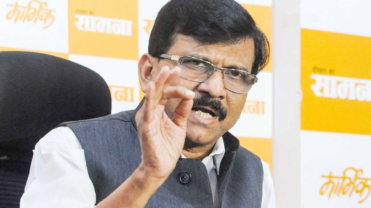 शिवसेना के नेता संजय राउत (फोटो-PTI)