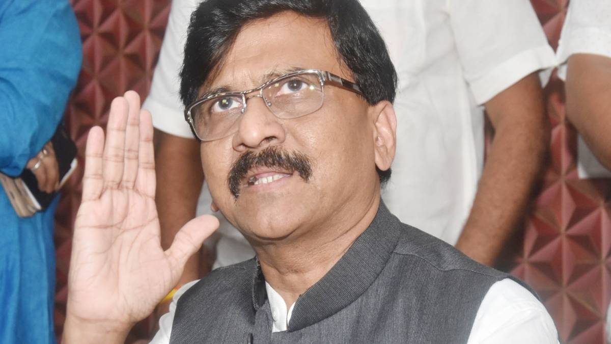 शिवसेना सांसद संजय राउत(फाइल फोटो-IANS)